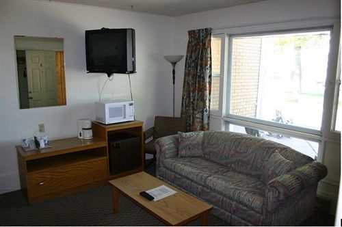 Skyline Motel Су-Сент-Марі Екстер'єр фото